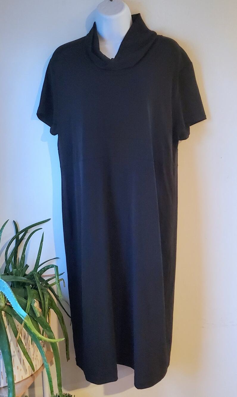 Womens Black Short Sleeve Midi Stretch Dress Size XL Lagenlook Travel Preppy